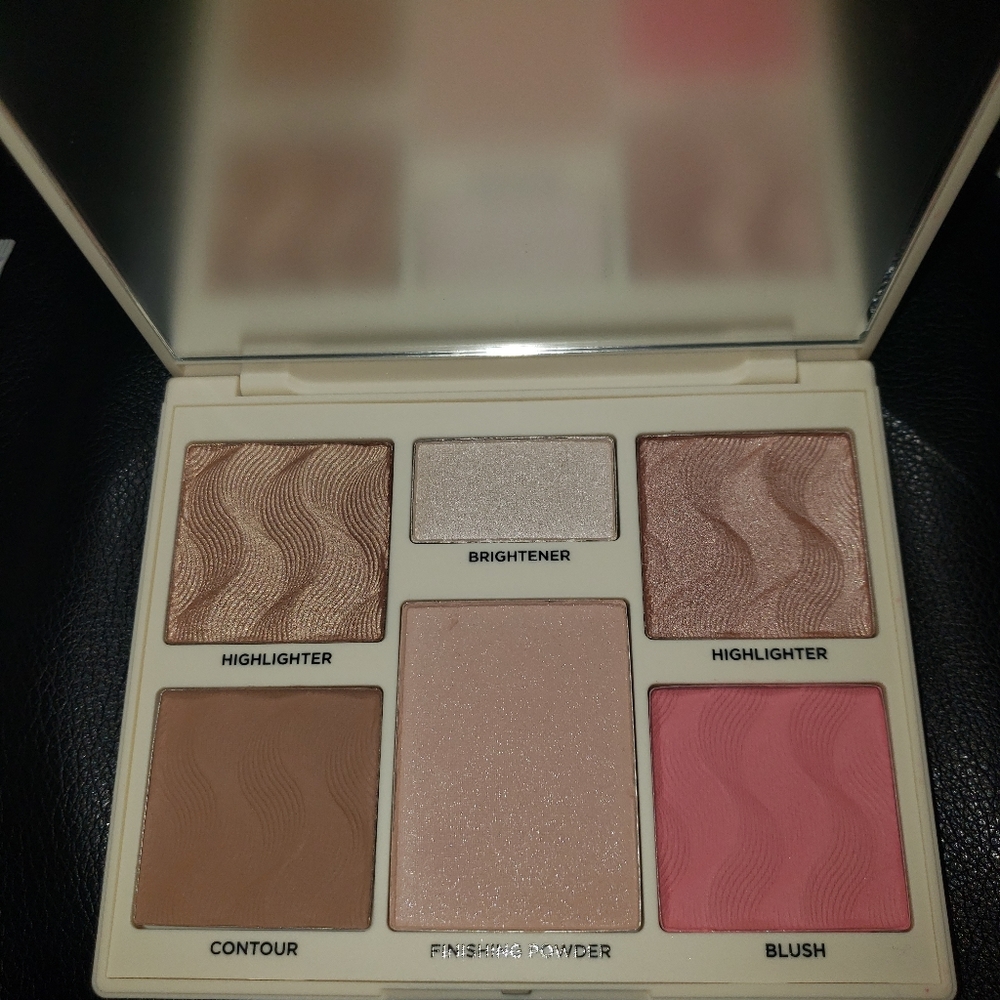 Cover FX pallet